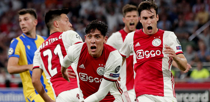 Play-off Champions League: Ajax và Olympiakos được vào vòng bảng
