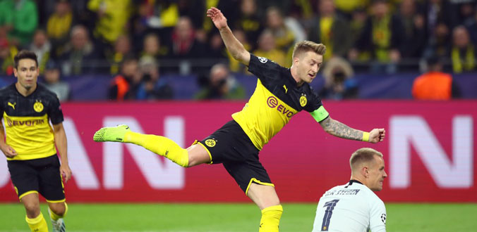 Vòng bảng Champions League: Napoli hạ Liverpool, Dortmund cầm hòa Barca