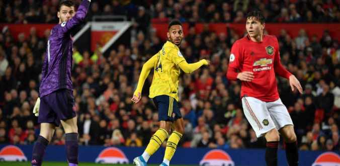 Man United 1-1 Arsenal: Quỷ đỏ đánh rơi chiến thắng bởi hàng thủ
