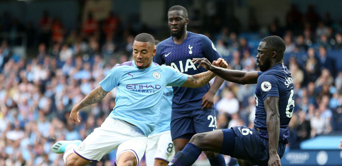 Man City hòa cay đắng Tottenham