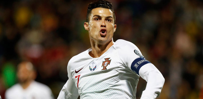 Ronaldo tỏa sáng giúp Bồ Đào Nha hạ Lithuania